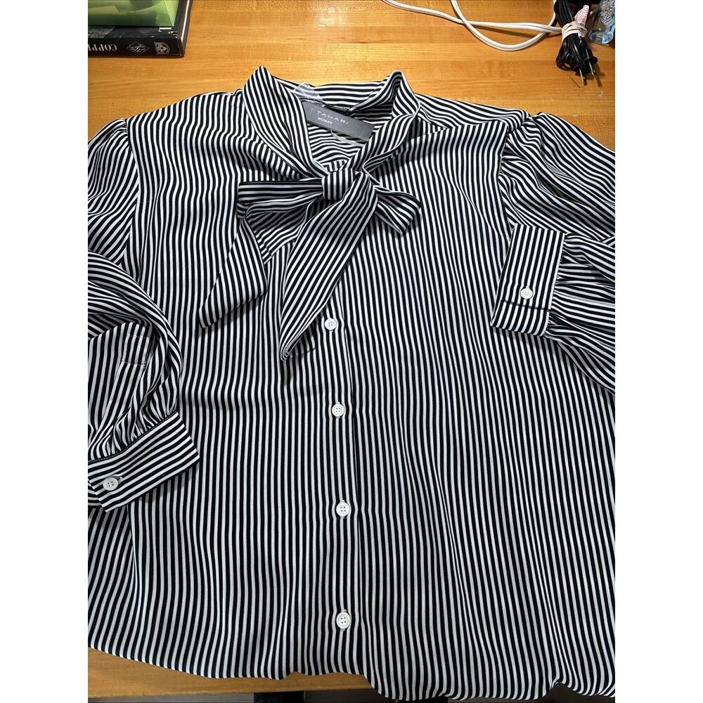 Tahari Woman Plus 2X Black White Striped Tie Front Blouse Long Sleeve NWT